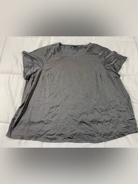 Pre loved TORRID shirt womens size 3